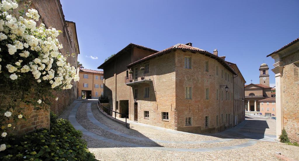 Marchesi Alfieri - Cantine E Ospitalita San Martino Alfieri Bagian luar foto
