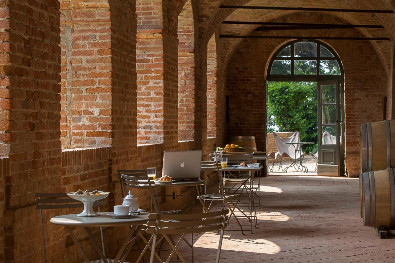 Marchesi Alfieri - Cantine E Ospitalita San Martino Alfieri Bagian luar foto